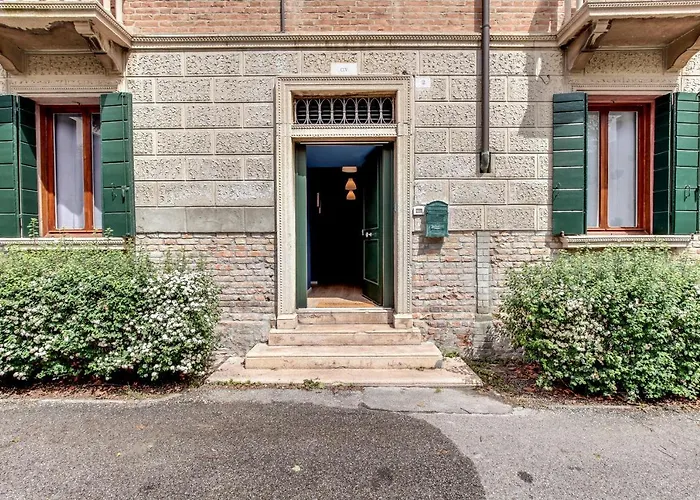 Apartment Lido's Garden *